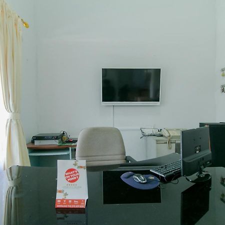 Oyo 2858 Vafa Guesthouse Cianjur Luaran gambar