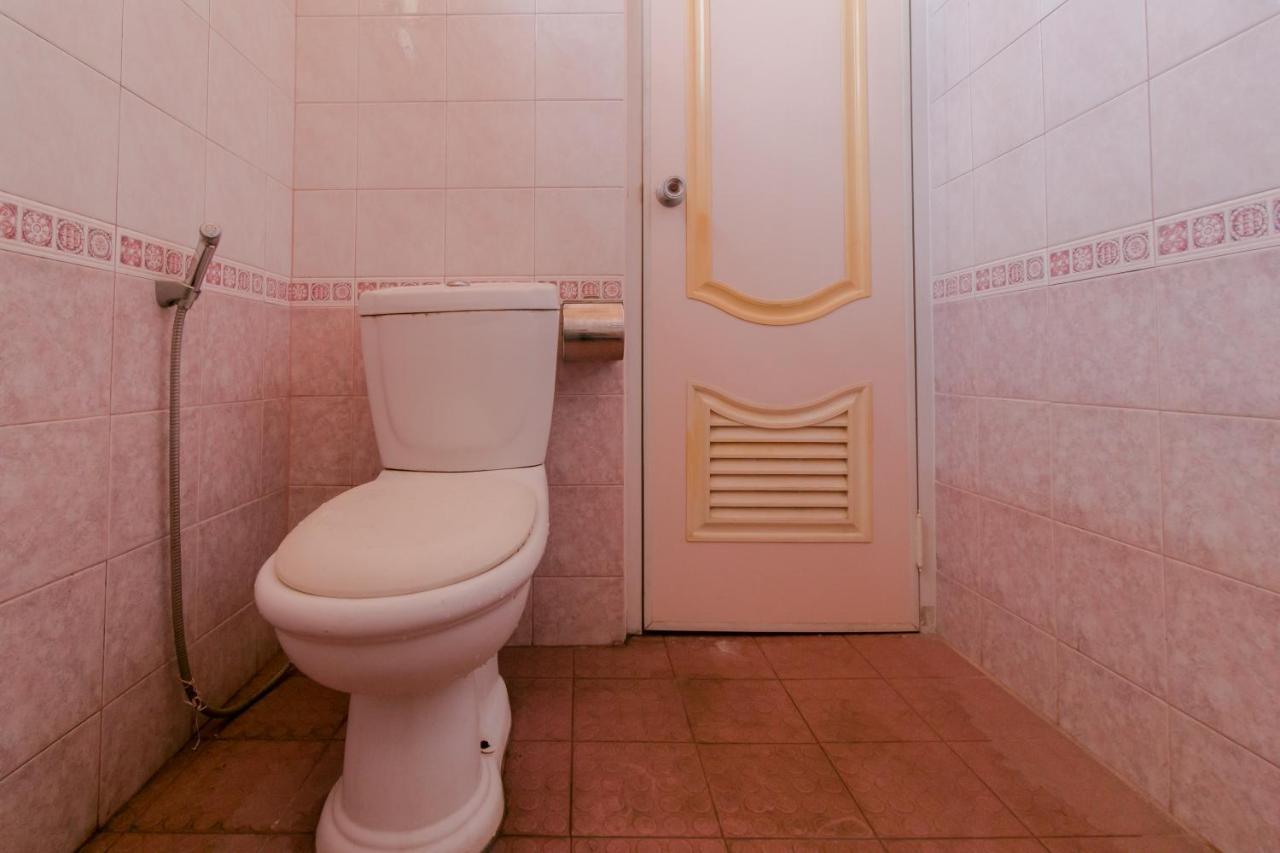 Oyo 2858 Vafa Guesthouse Cianjur Luaran gambar