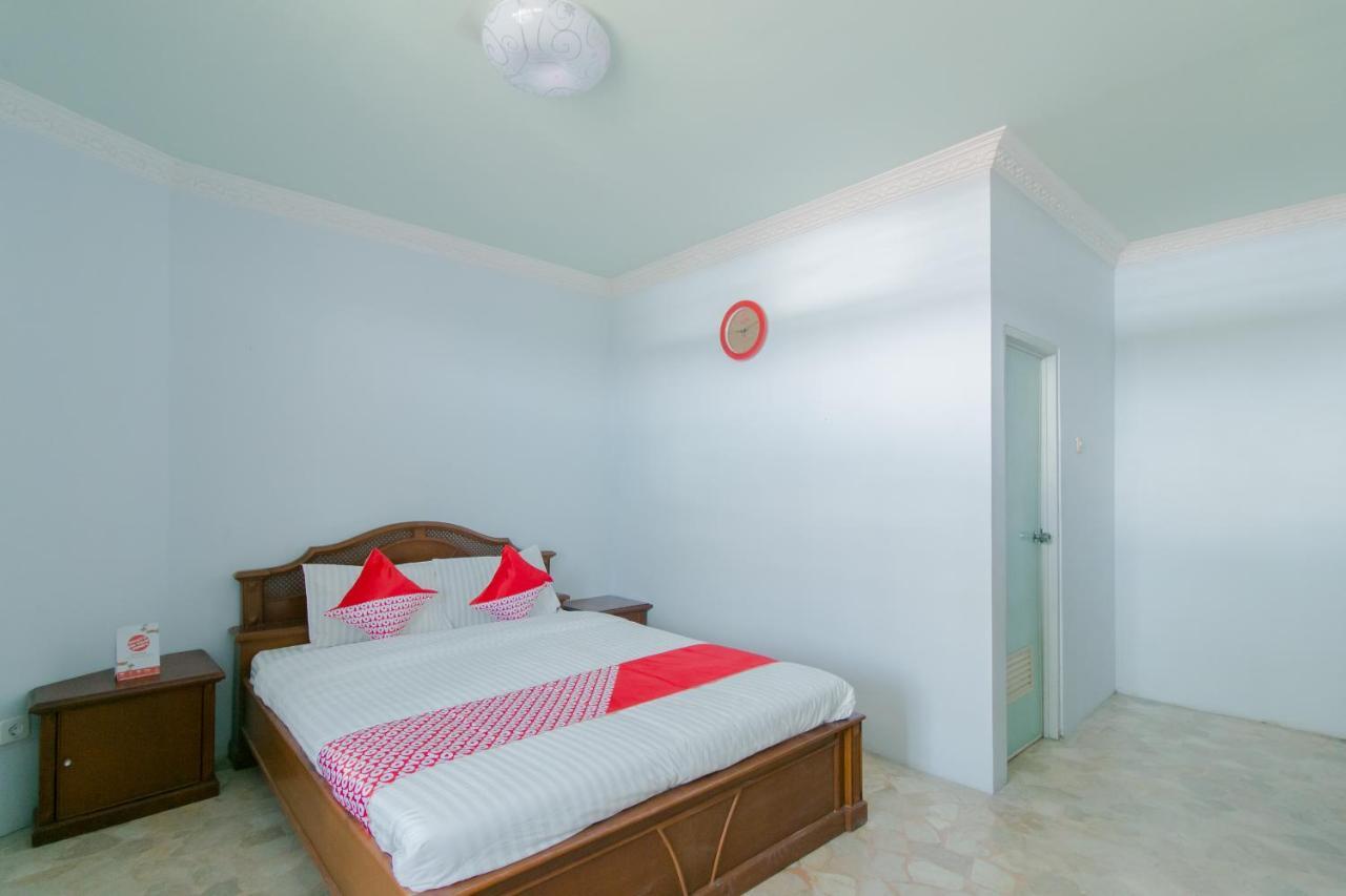 Oyo 2858 Vafa Guesthouse Cianjur Luaran gambar