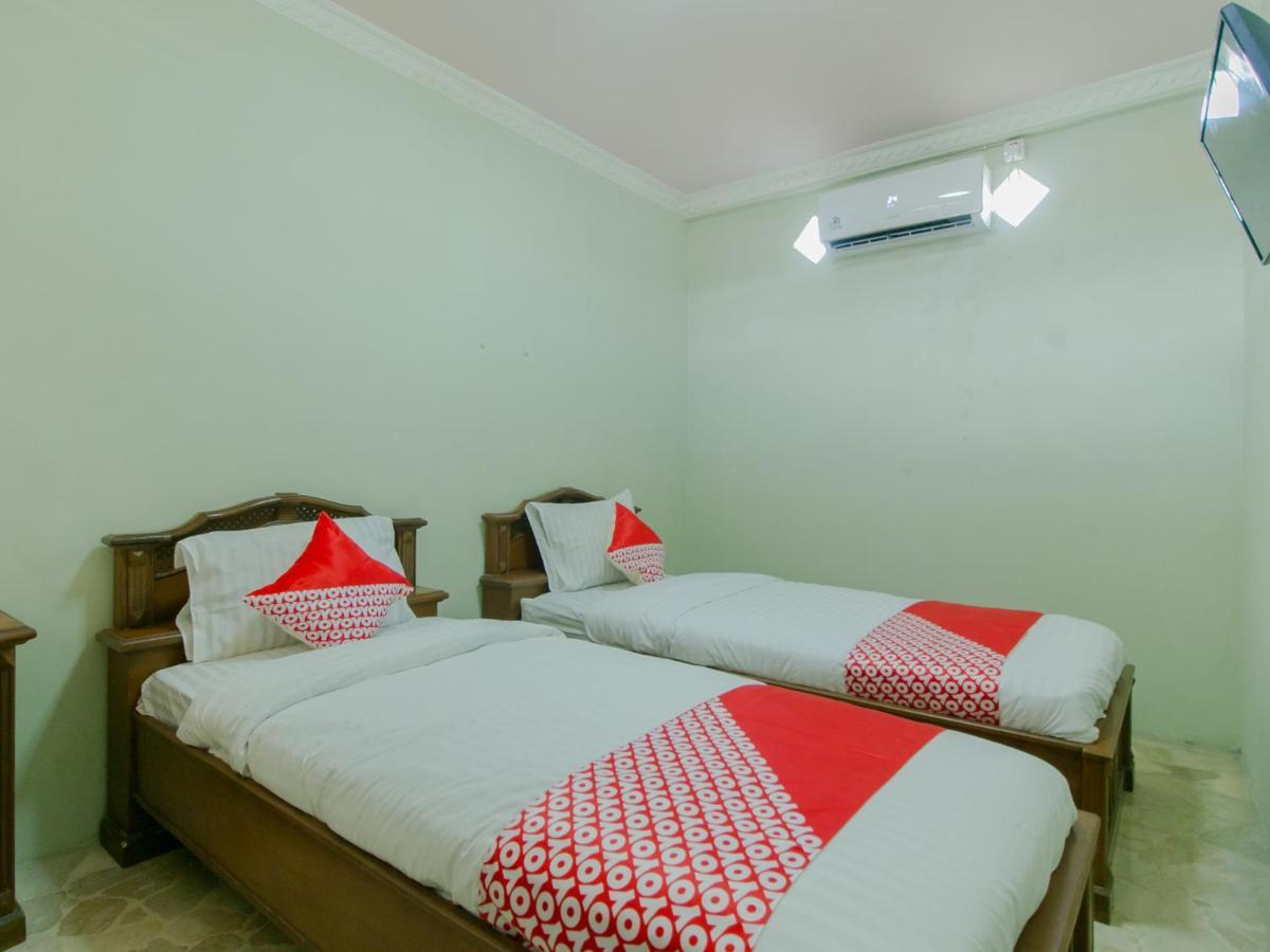 Oyo 2858 Vafa Guesthouse Cianjur Luaran gambar